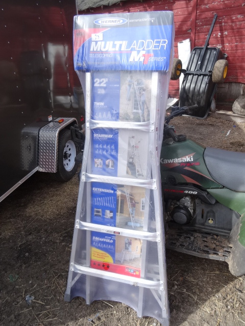 lot 23 image: New Werner multi ladder