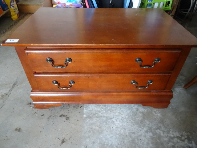 lot 39 image: 2 drawer tv stand  cabinet