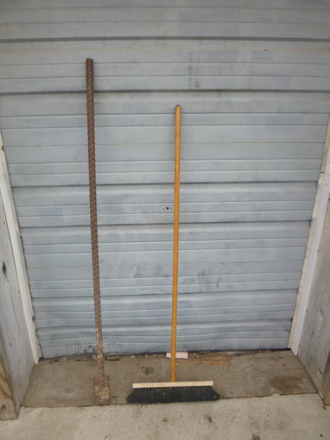 lot 20 image: Broom and Ice Chisel