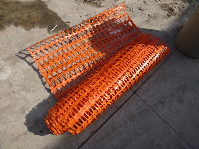 lot 30 image: Plastic Fence