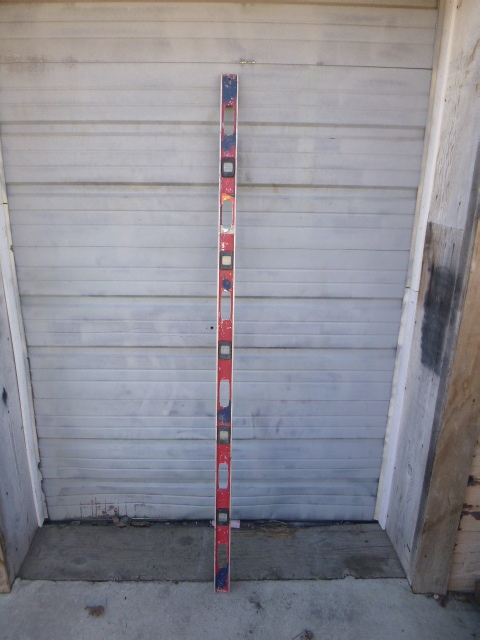 lot 35 image: Starrett Aluminum Level