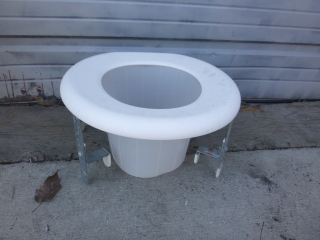 lot 37 image: Toilet Booster Seat