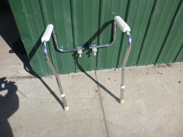 lot 50 image: Safety Hand Rails