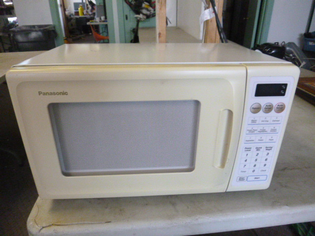 lot 55 image: Panasonic Microwave