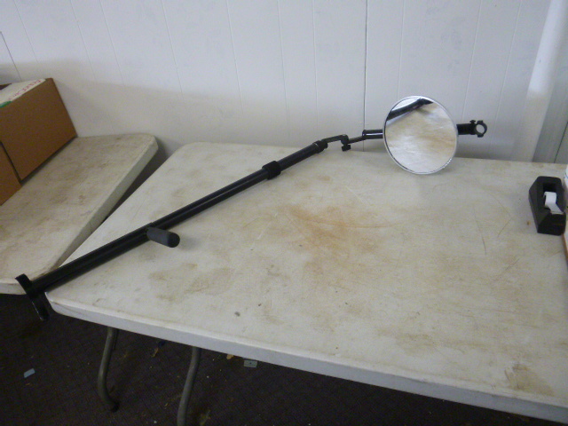 lot 77 image: Vehicle Inspection Mirror