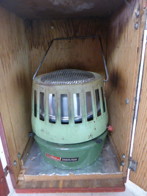 lot 106 image: Coleman Catalytic Heater