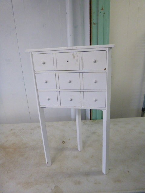 lot 111 image: Corner Table