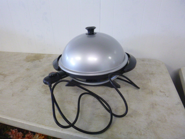 lot 121 image: George Foreman Grilling Machine