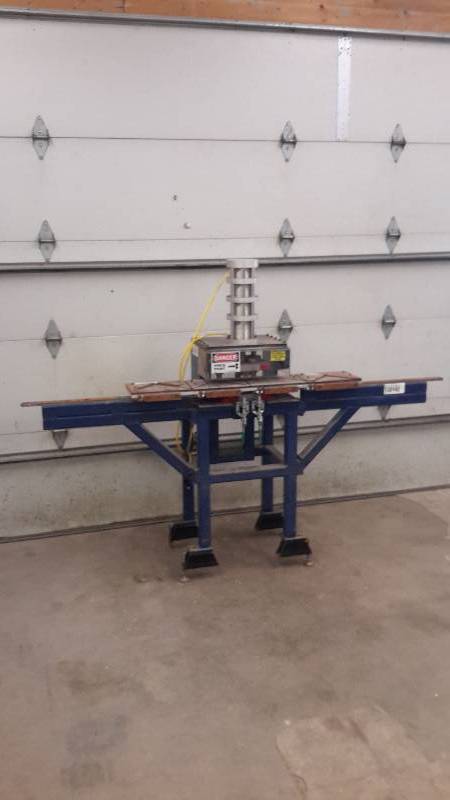 Pneumatic punch press