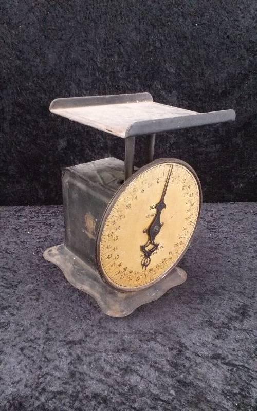 lot 29 image: Vintage Pelouze Scale, 60lb capacity