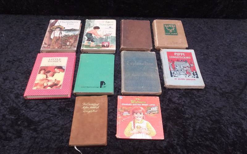 lot 42 image: Lot - Vintage Books