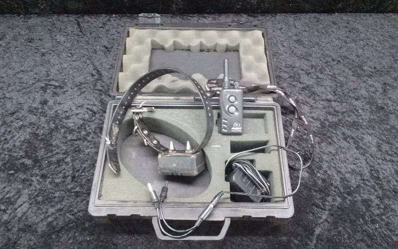 lot 46 image: Dogtra 1100 Shock Collar