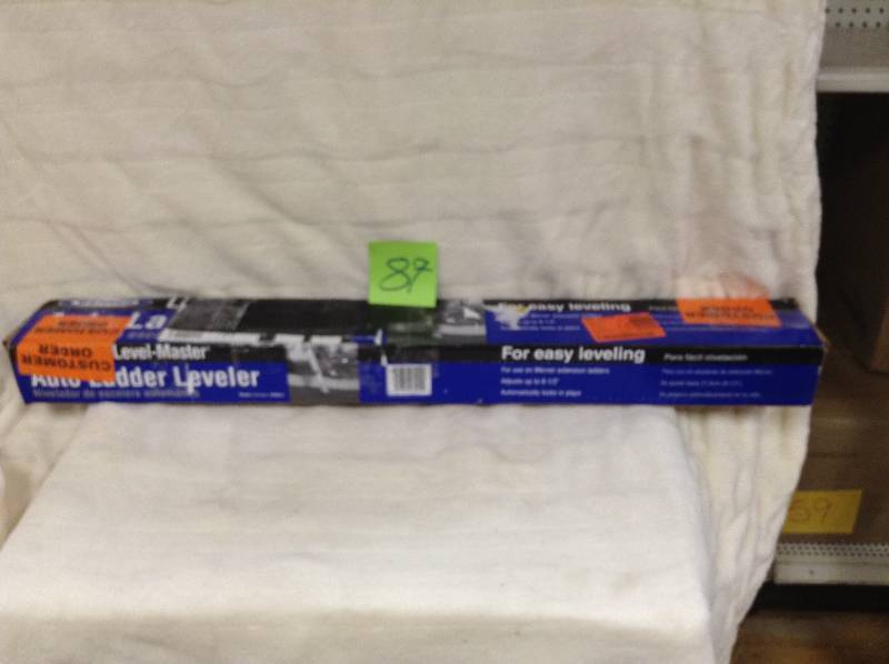 lot 87 image: Werner Auto Ladder Leveler