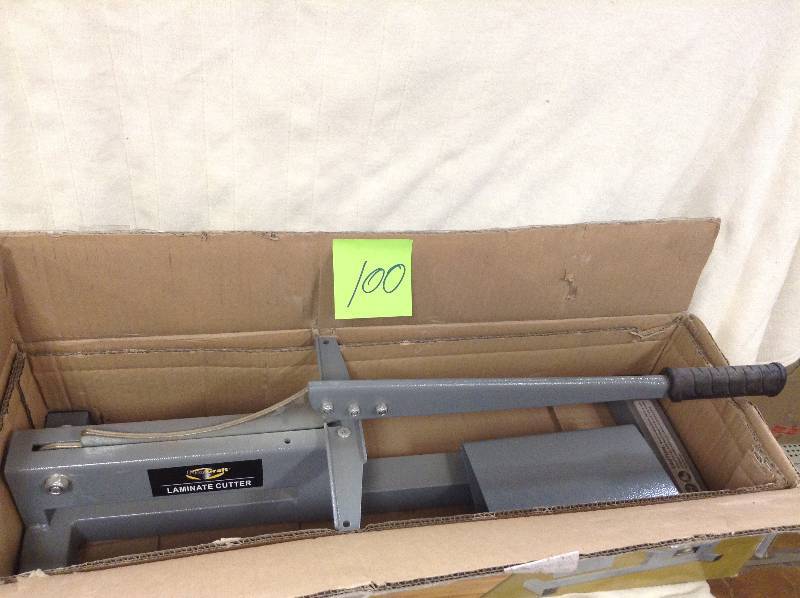 lot 100 image: Laminate Cutter