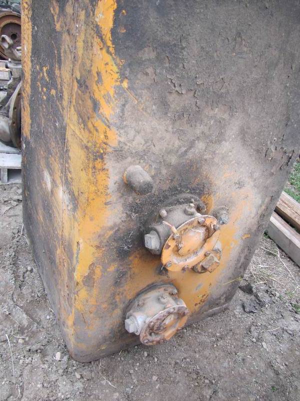 hydraulic oil reservoir tank