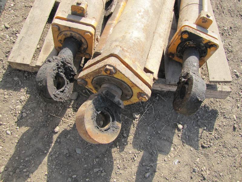 John Deere Excavator Cylinders