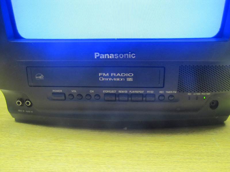 13 TV w  VCR Gaming