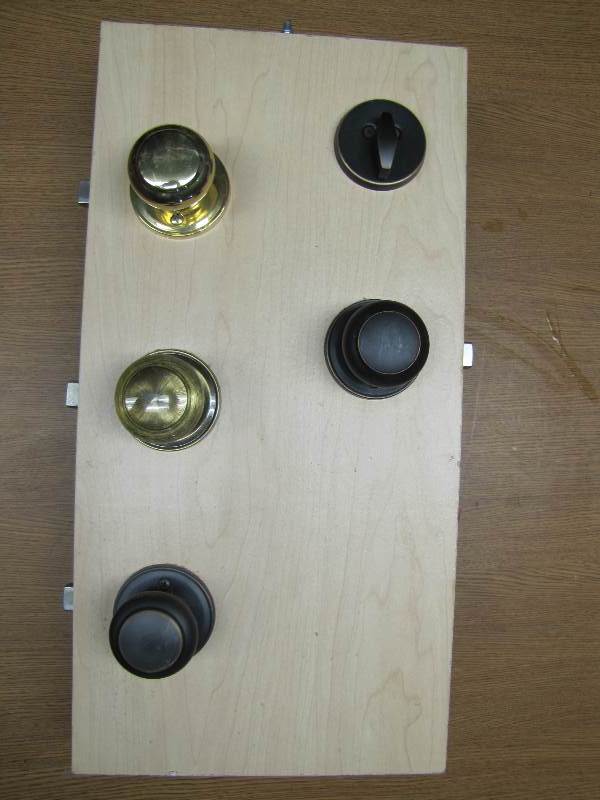 Front Door Entry w deadbolt