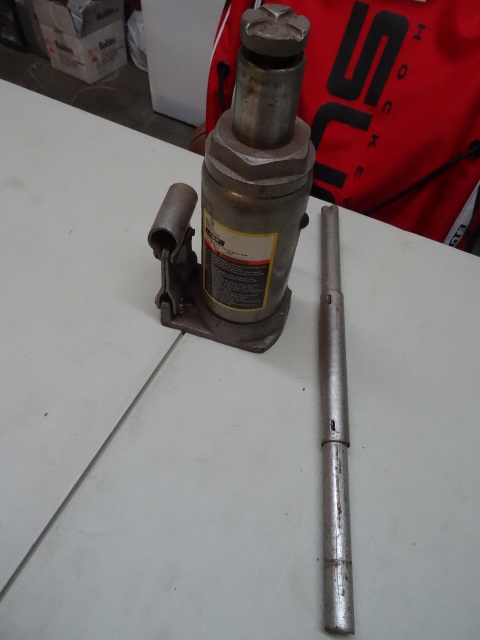 Larin 12 ton bottle kack. ...