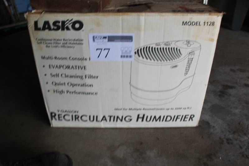 lot 77 image: Lasko 9-Gallon Recirculating Humidifier