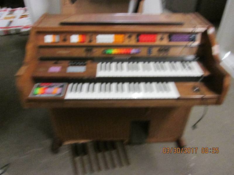 kimball organ tested and works peda...