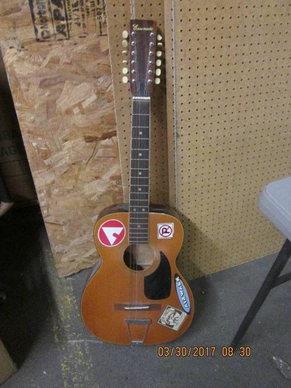 ensenada 12 string guitar looks to ...