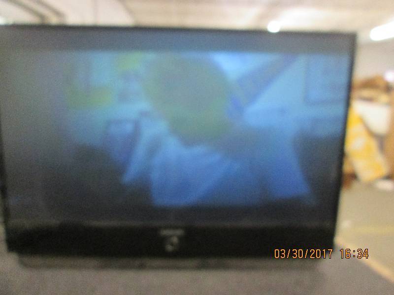 samsung 46 tv works has a few mark...