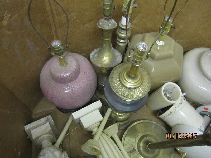 Lot of vintage lamps