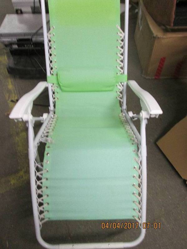 lot 83 image: green zero gravity chair open box n...