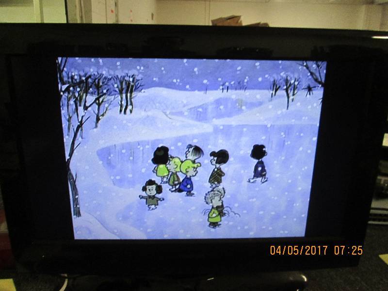 lot 107 image: toshiba 26 tv tested and works ...