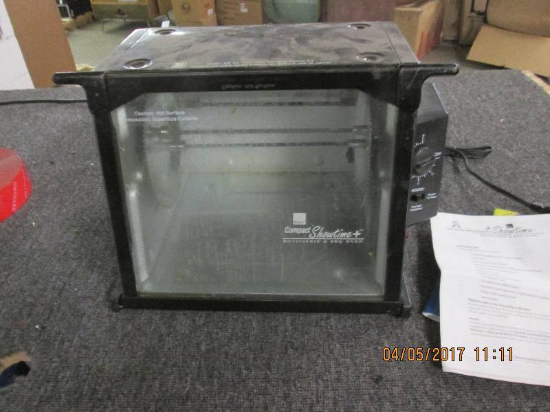 lot 125 image: jr showtime rotisserie and bbq oven...