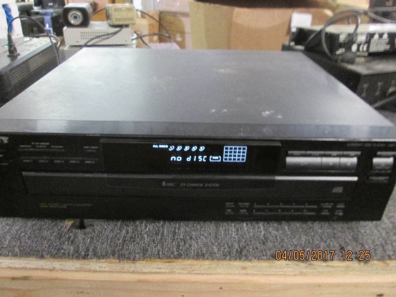 lot 128 image: sony compact disc player 5 disc cdp...