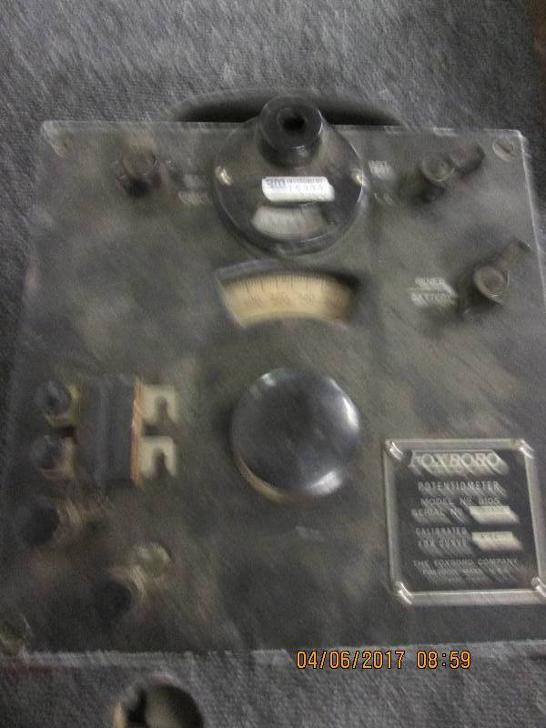lot 138 image: vintage foxboro potentiometer untes...
