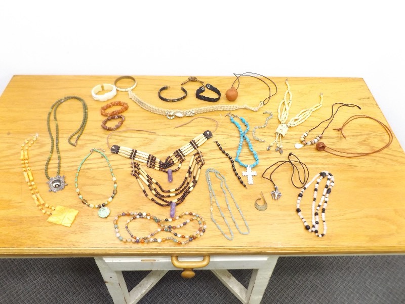 lot 6 image: Large Lot of Southwest Style Natural Stone, Jade, Bone, etc. Jewelry