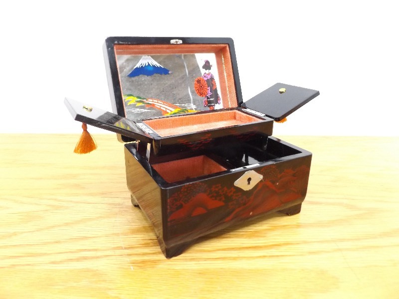 lot 42 image: Vintage Asian Themed Lacquered JewelryMusic Box with Mother of Pearl Inlays  