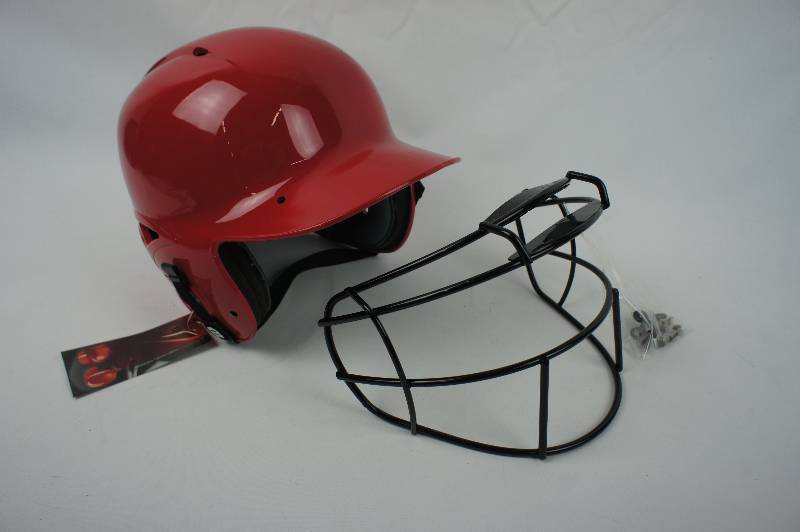 lot 47 image: New Wilson Fastpitch A5211 Batters Batting Helmet with Mask Scarlet Large