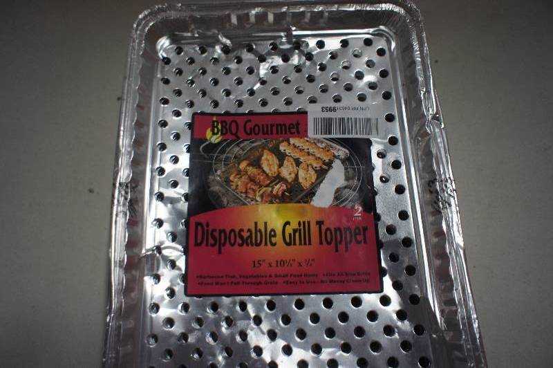 lot 134 image: Lot of 22  BBQ Gourmet Disposable Grill Toppers - 15  x 10 - 38 x 34 