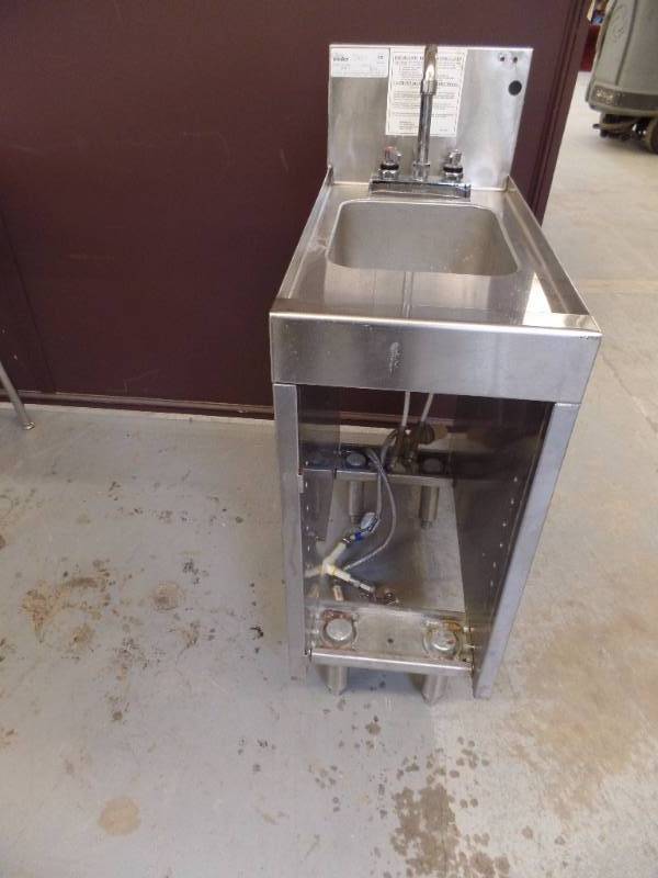 STAINLESS STEEL BAR SINK