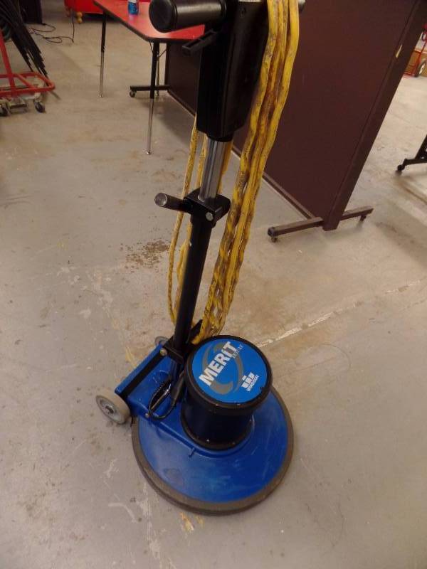 FLOOR SCRUBBER