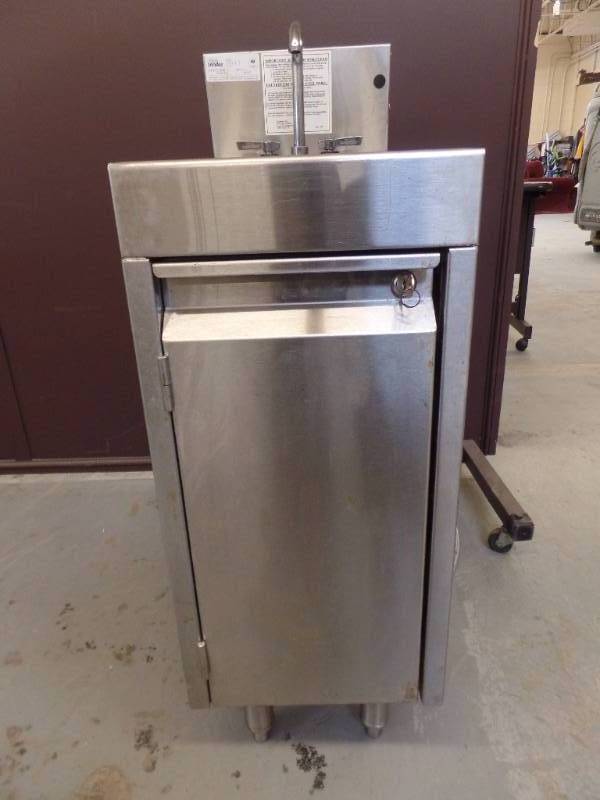 STAINLESS STEEL BAR SINK