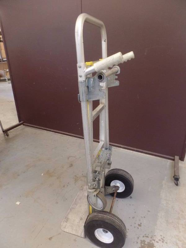 CONVERTIBLE HAND TRUCK