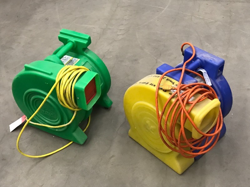 lot 32 image: (2) 120Volt Inflatible Party Play H...
