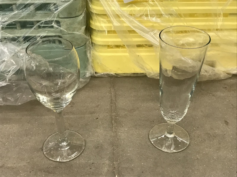 lot 53 image: Lot of Wine & Champagne Glasses