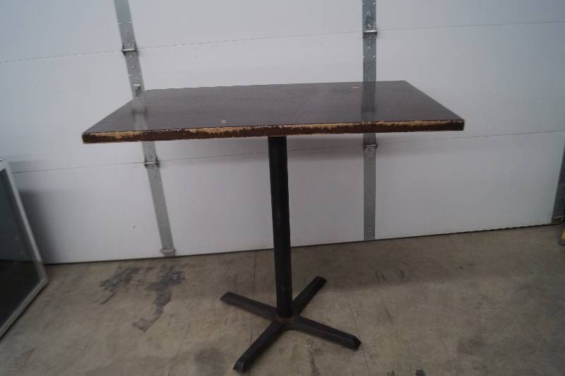 Bar Table