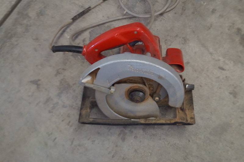Makita electric Skil Saw