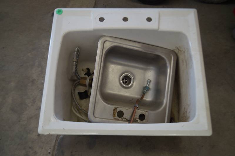 Utilty & Bar Sinks