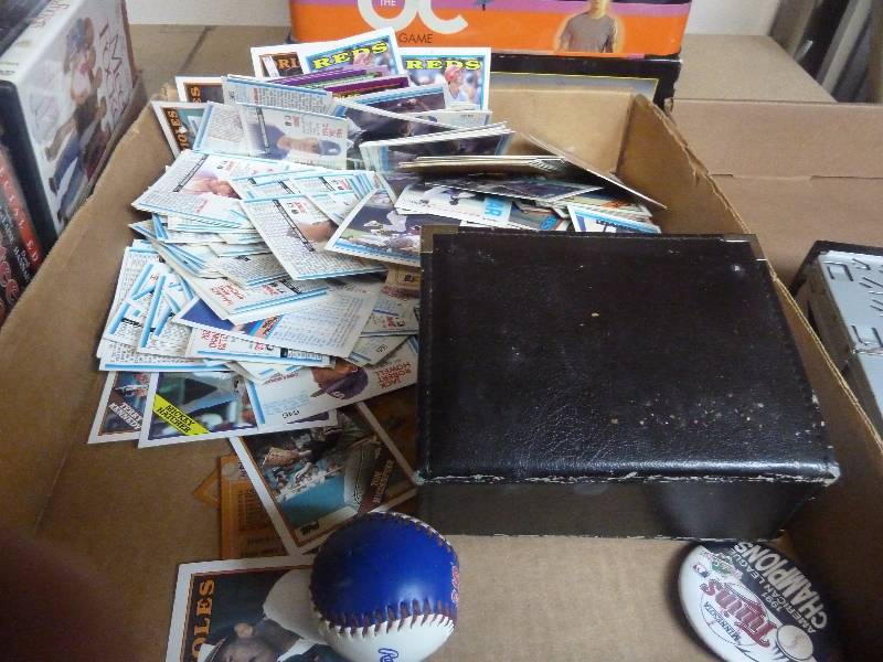 lot 16 image: Baseball Card Lot and More