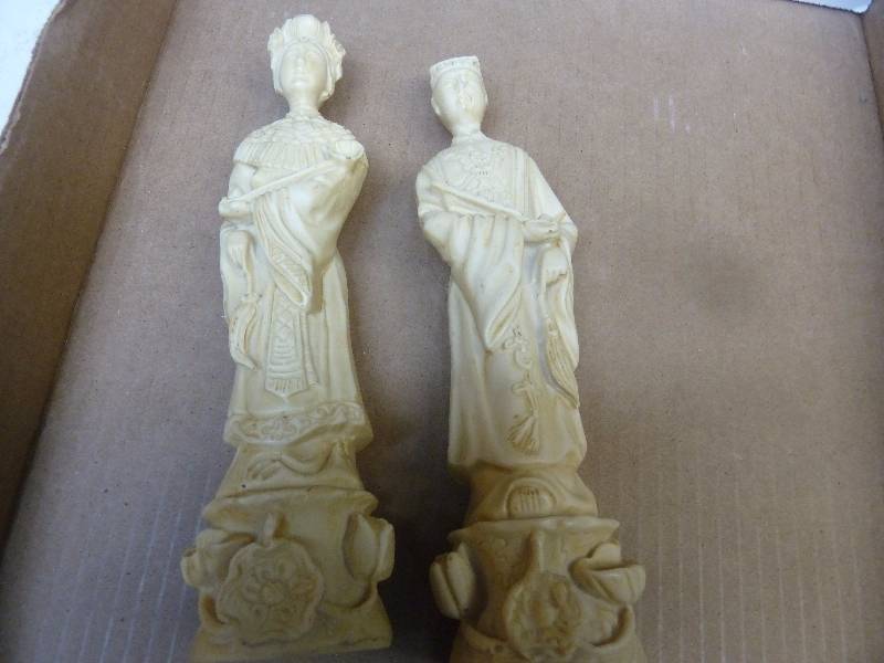 lot 37 image: Asian Stone Statues