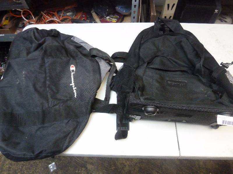 lot 42 image: Bag Lot