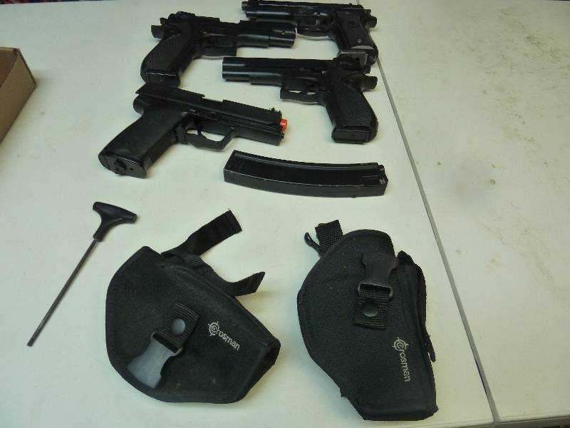 lot 102 image: Airsoft and BB Guns